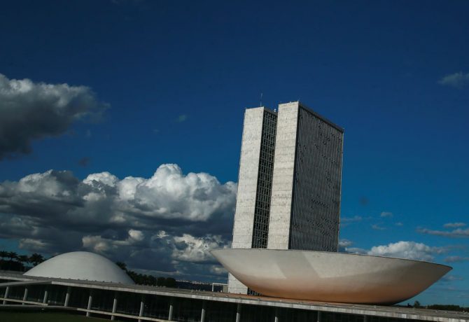 congresso 670x460 - Câmara aprova divulgação de dados do Censo Escolar e de exames