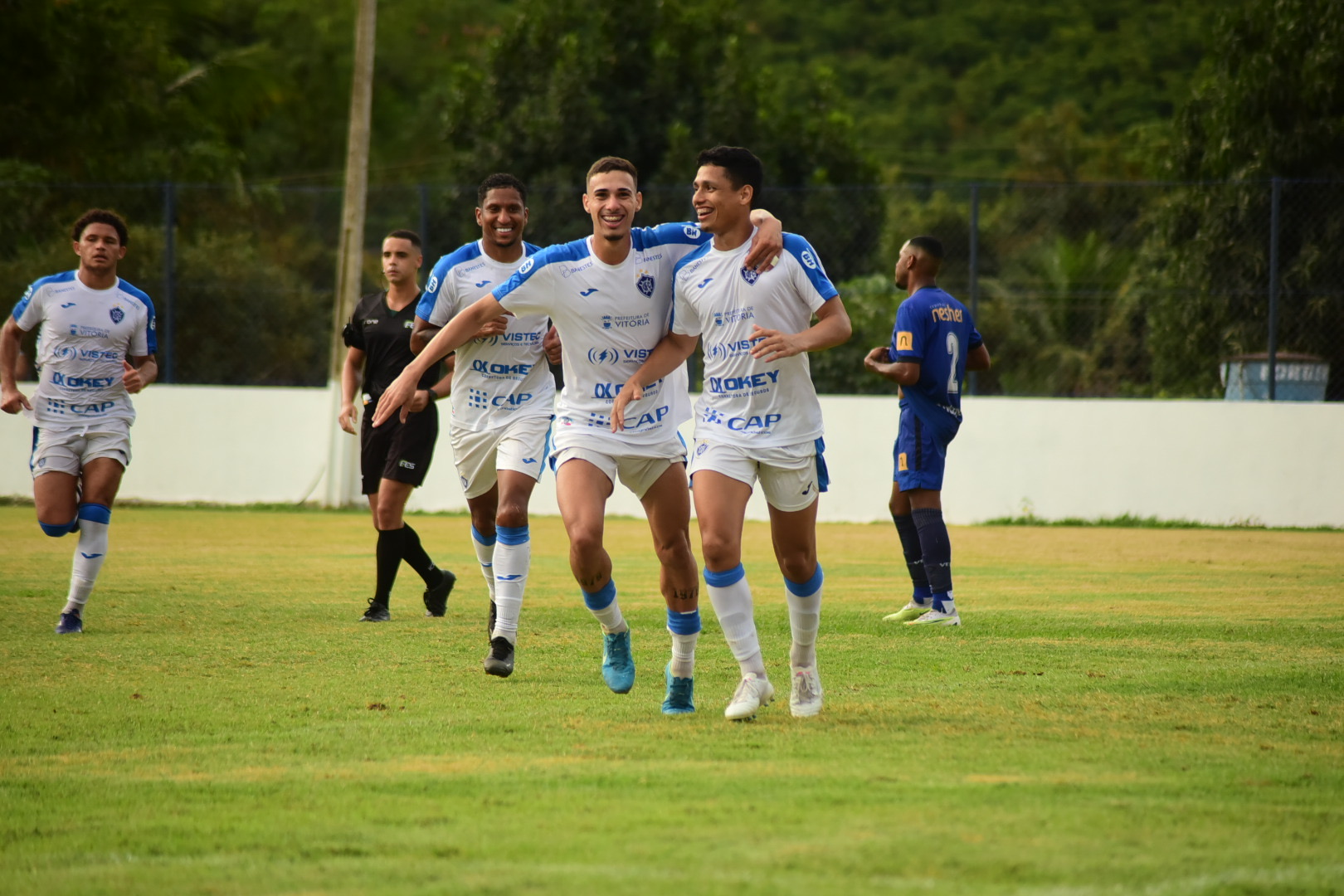 Vitória vira pra cima do Linhares e passa em 3º para a segunda fase da Copa ES