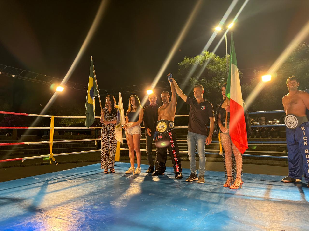 Laécio Nunes vence italiano e mantém invencibilidade no kickboxing