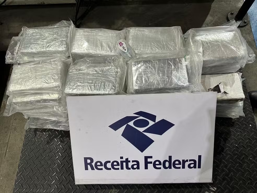 Receita Federal apreende 51 quilos de cocaína no aeroporto do Galeão