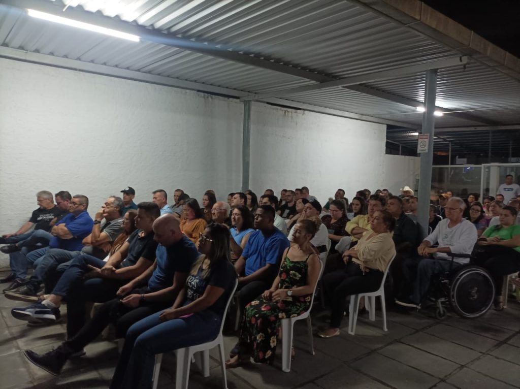 WhatsApp Image 2024 07 09 at 10.16.26 1024x766 - Prefeito de Iconha realiza reunião com pré-candidatos visando eleições de outubro