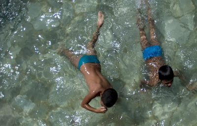 praia 400x255 - Brasil registra três mortes ao dia de crianças e jovens por afogamento