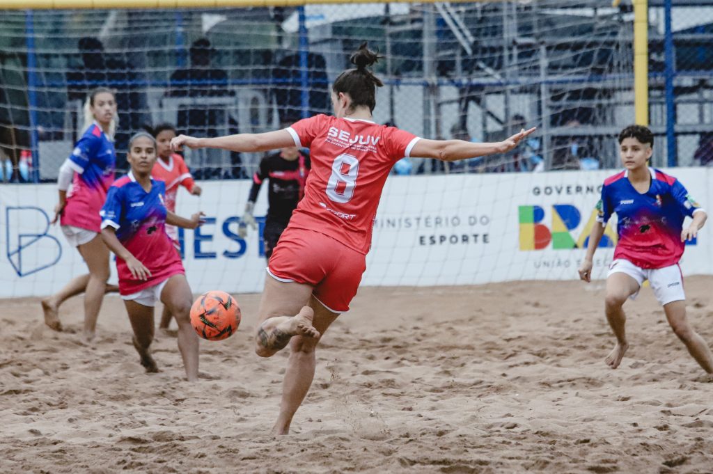 IMG 7674 1024x681 - Aracruz e Vitória avançam à próxima fase do Estadual feminino de beach soccer 2024