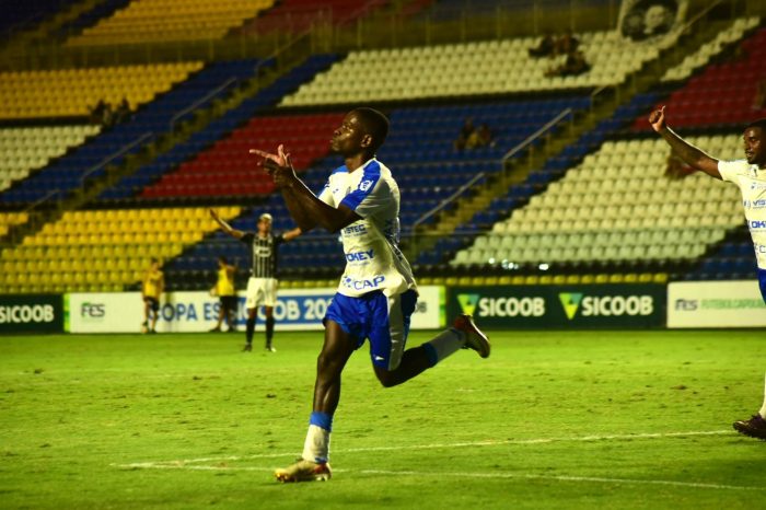 Vitória vence o clássico com o Rio Branco, de virada, e segue na liderança da Copa ES