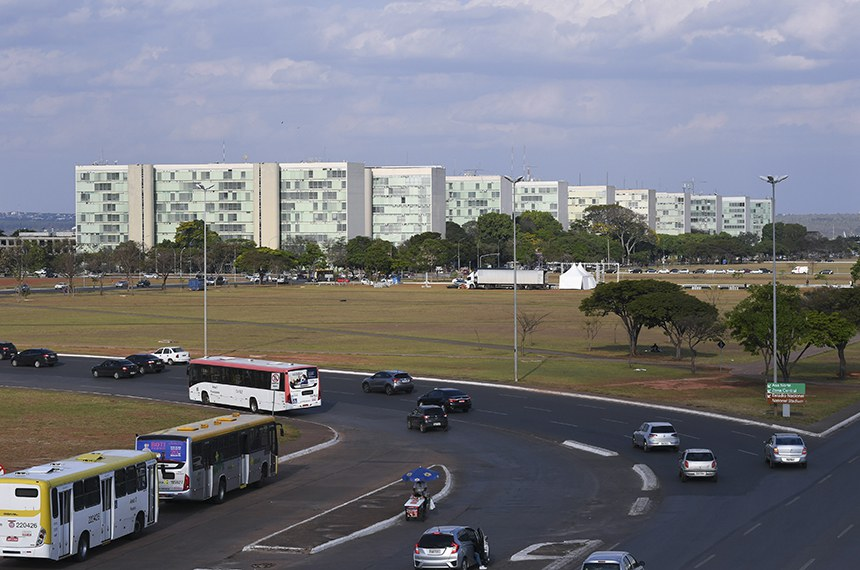 Projeto abre crédito de R$ 94,3 milhões para ministérios